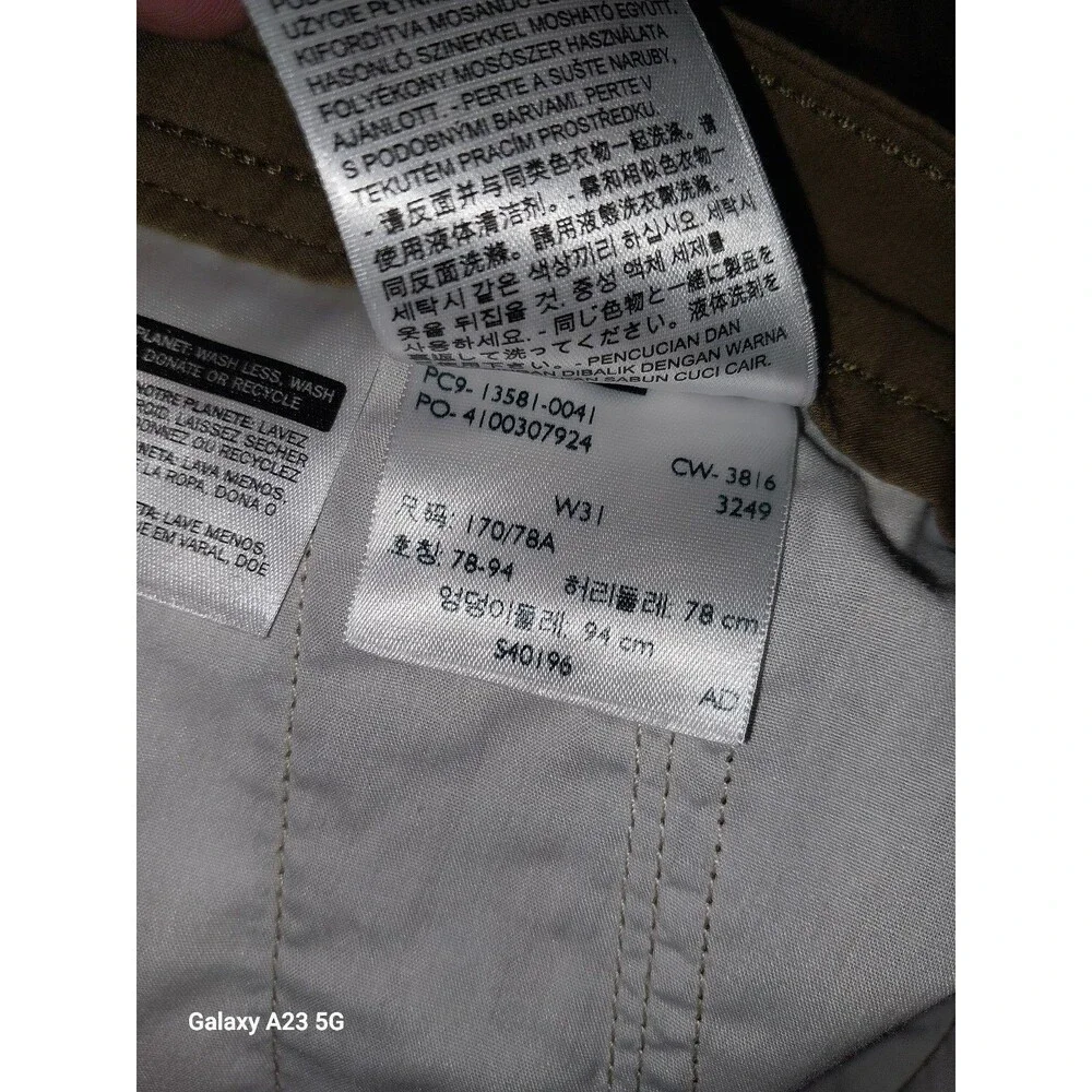 Levi's Size 31 Brown Cargo Shorts